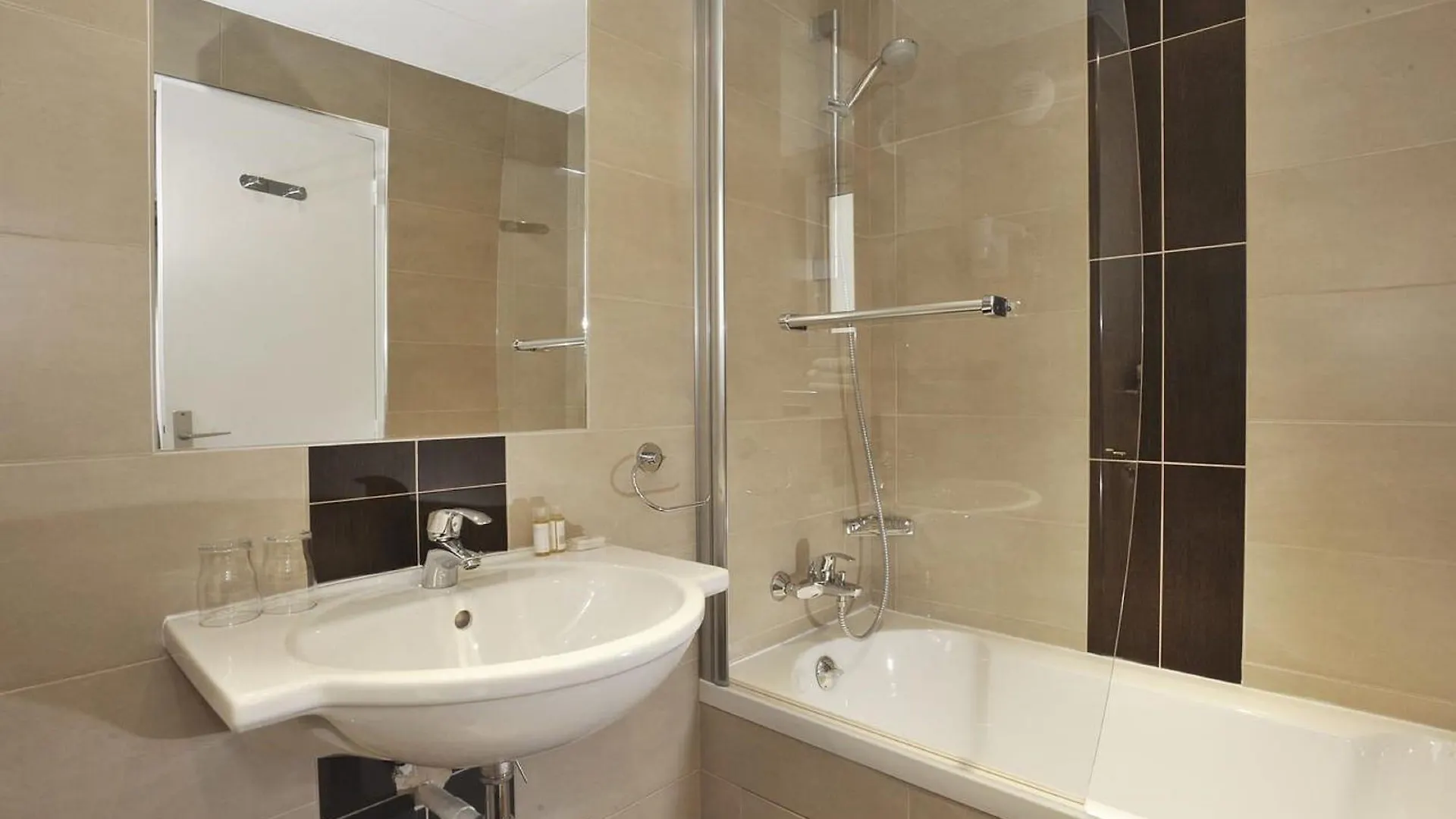 Carladez Cambronne Hotel Paris