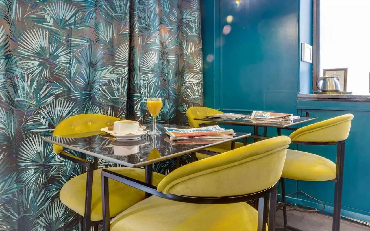 Carladez Cambronne Otel Paris
